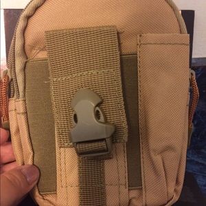 Multi-Use Belt Bag With Compartments